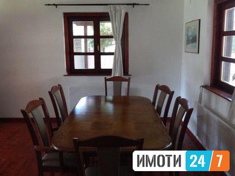 Се издава куќа 170м2Бардовци