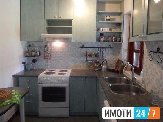 Се издава куќа 170м2Бардовци