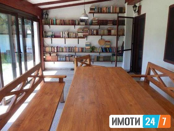 Се издава куќа 170м2Бардовци