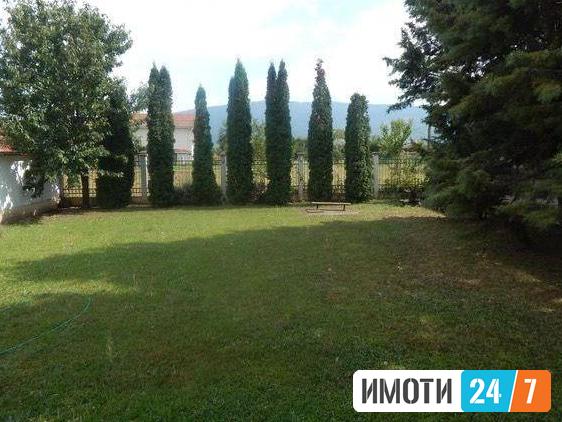 Се издава куќа 170м2Бардовци