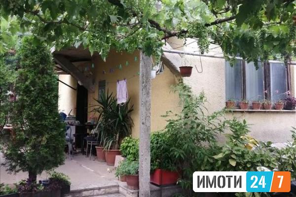 Се продава семејна куќа 80м2Пржино