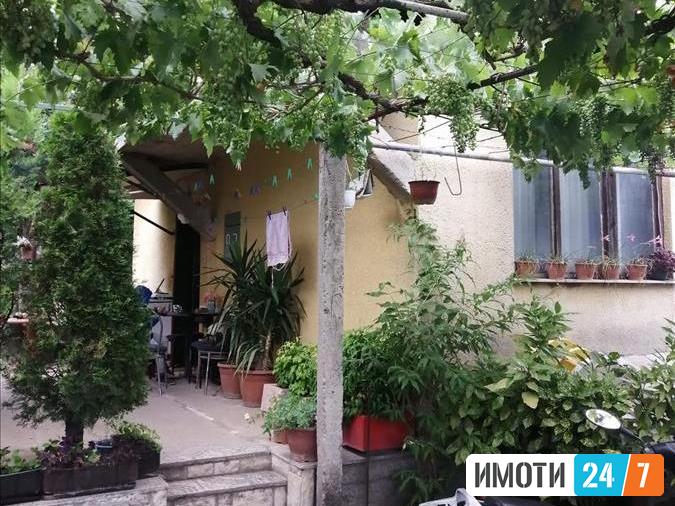 Се продава семејна куќа 80м2Пржино