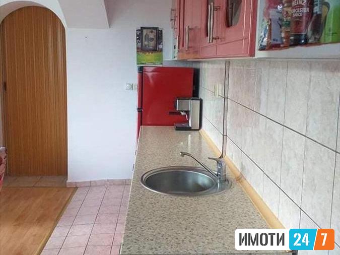 Се продава двособен стан 45м2Автокоманда