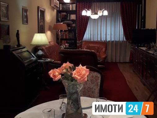 Се продава одличен стан 93м2 со дворНово Лисиче