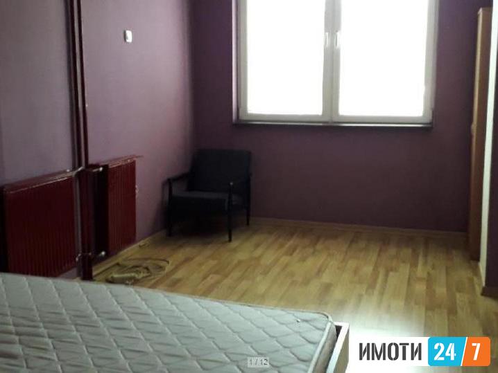 Се продава двособен стан 64м2Ново Лисиче