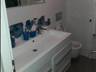 Se prodava trosoben luksuzen stan 100m2Taftalidze