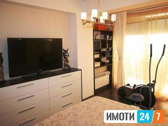 Se prodava trosoben stan 85m2 so dovorKisela Voda