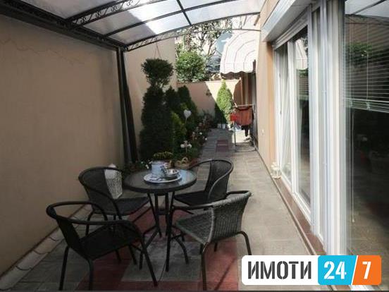 Se prodava trosoben stan 85m2 so dovorKisela Voda