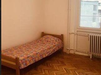 Se iznalmuva nameseten stan 90m2 Centar Gradski Zid