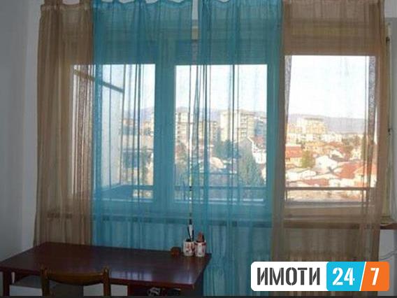 Се издава комплетно намсетен стан 52м2Тафталиџе