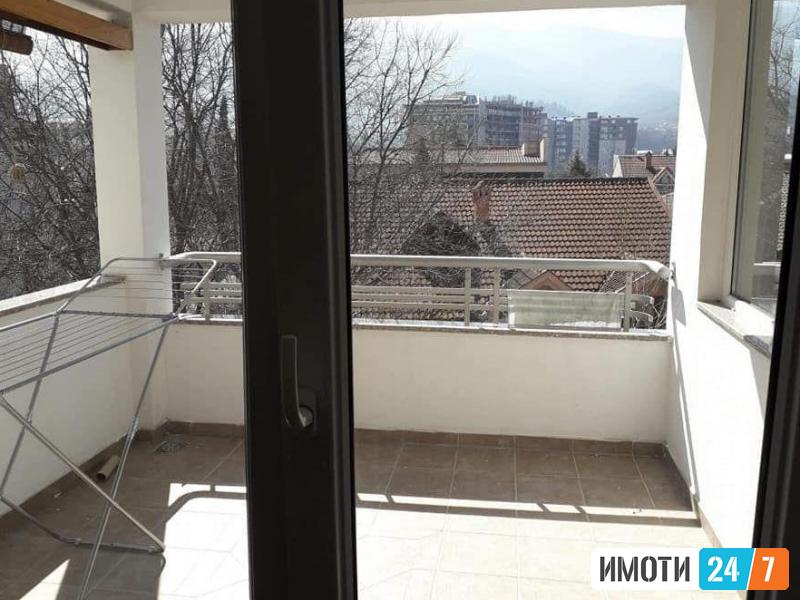 Се издава трособен стан 86м2Тафталиџе