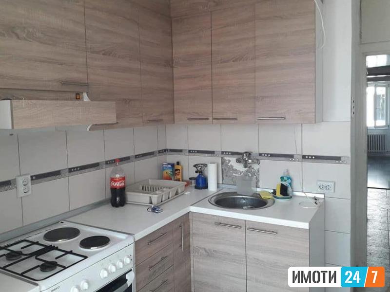 Се издава трособен стан 86м2Тафталиџе
