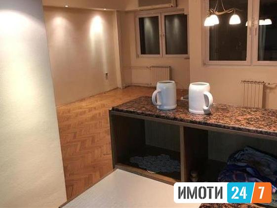 Se izdava stan za deloven prostor 90m2Kapistec