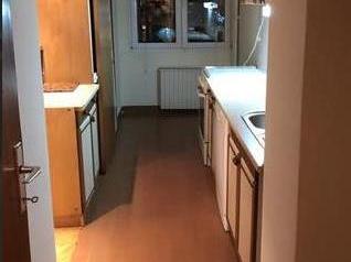 Se izdava stan za deloven prostor 90m2Kapistec