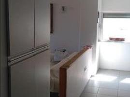 Se izdava atraktivna kuka vo Kozle 530m2