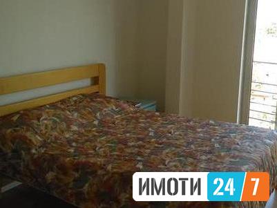 Se izdava atraktivna kuka vo Kozle 530m2