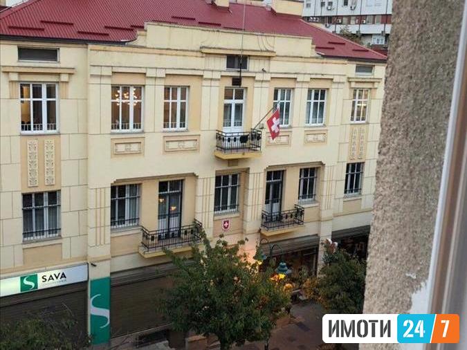 Се издава ексклузивен деловен простор 90м2Центар