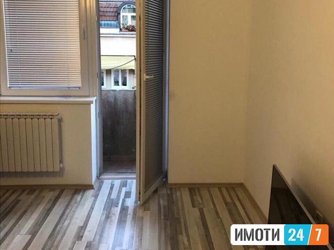 Се издава ексклузивен деловен простор 90м2Центар