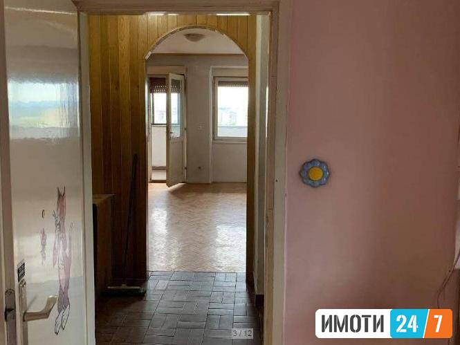 Се продава трособен стан 72м2Аеродром ПОВОЛНО