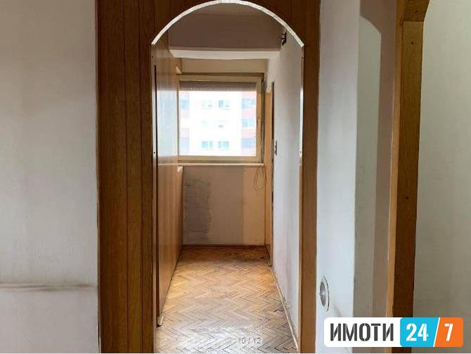 Се продава трособен стан 72м2Аеродром ПОВОЛНО