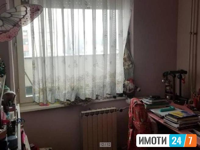 Се продава трособен стан 72м2Аеродром ПОВОЛНО