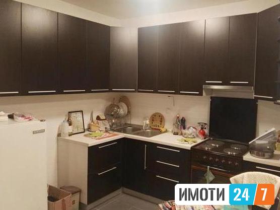 Се продава трособен стан 77м2Кисела Вода