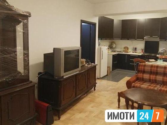 Се продава трособен стан 77м2Кисела Вода