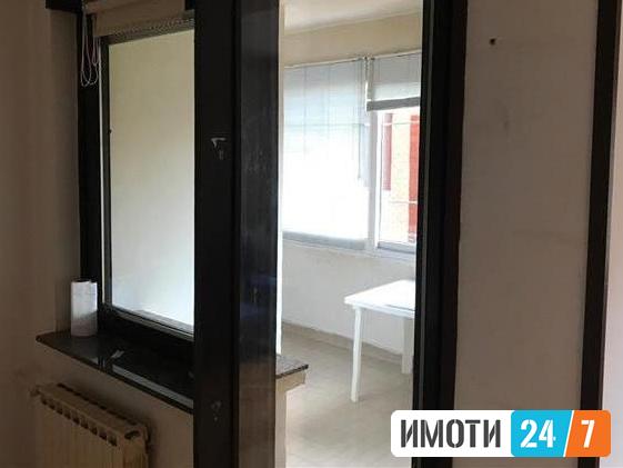 Se izdava deloven prostor 88m2Aerodrom