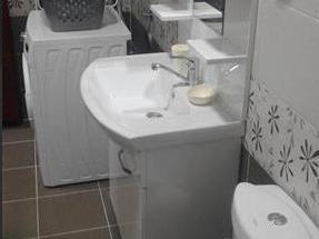 Се издава гарсоњера 41м2Црниче