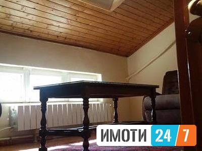 Се изнајмува деловен простор 100м2Строг Центар