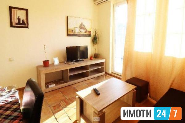 Се издава одличен наместен трособен стан 65м2Строг Центар