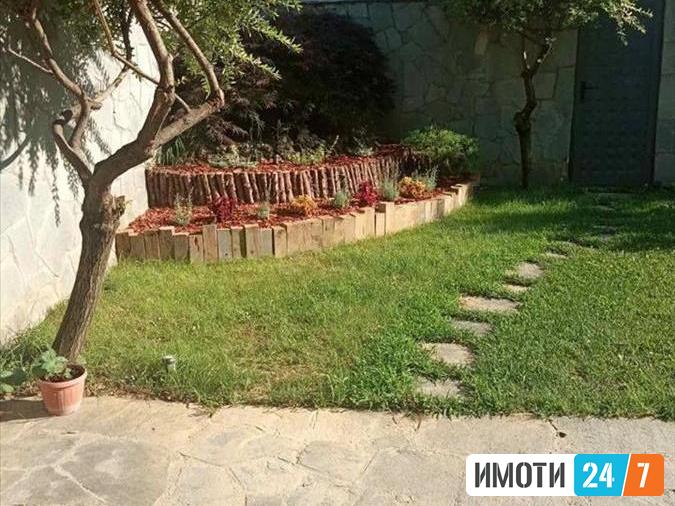 Се продава куќа 200м2Бутел 1