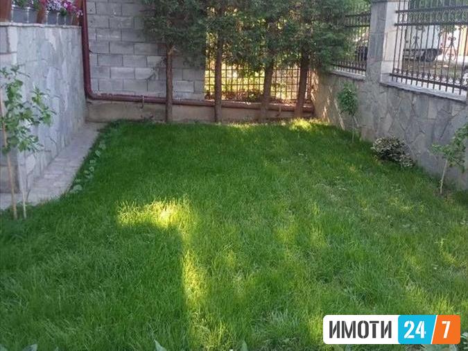 Се продава куќа 200м2Бутел 1