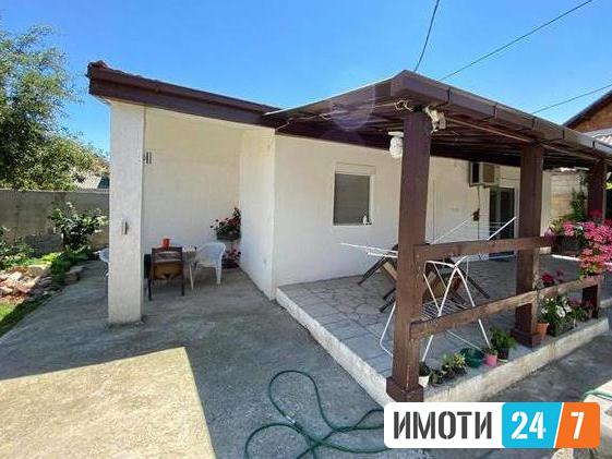 Se prodava kuka 80m2Naselba Lisice