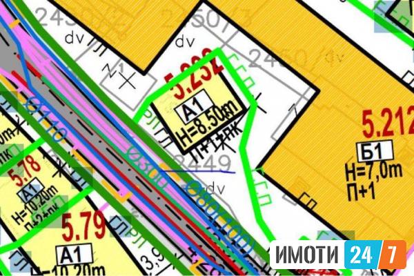 Се продава плац со стара куќаЦрниче