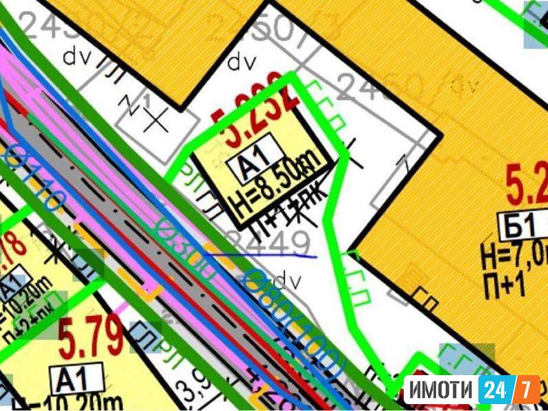Се продава плац со стара куќаЦрниче