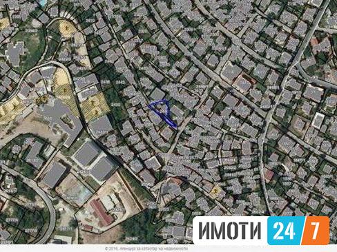Се продава плац со стара куќаЦрниче
