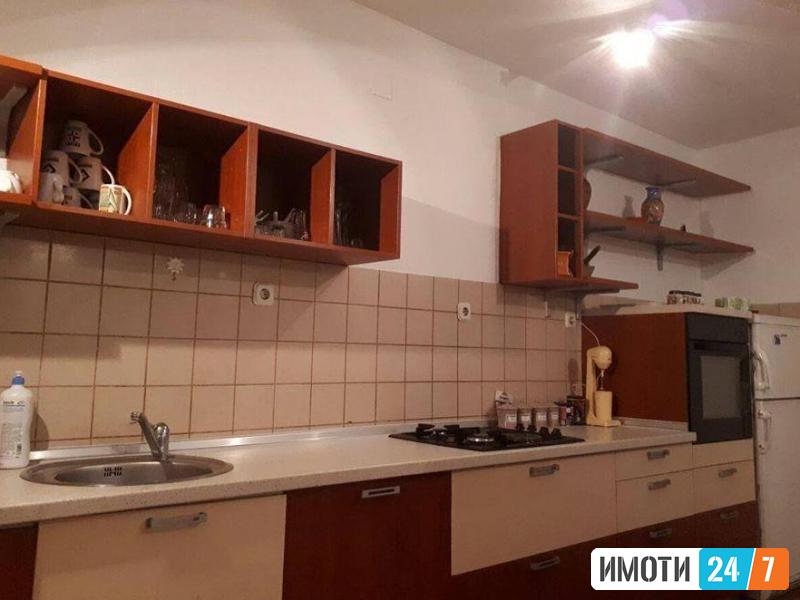 Се продава семејна куќа 150м2Инџиково