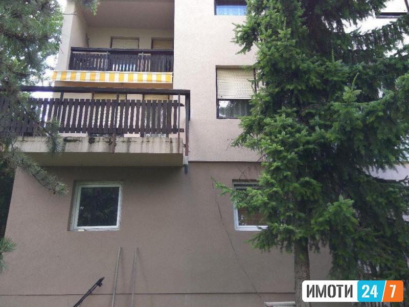 Се продава куќа со поглед над градотРадишани