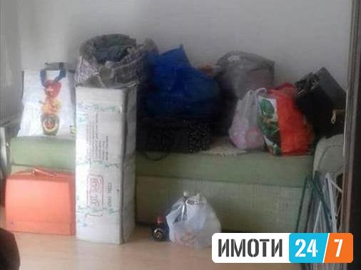Се продава трособен стан во строг Центар 65м2