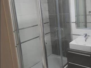 Се продава трособен стан 62м2Џеваир