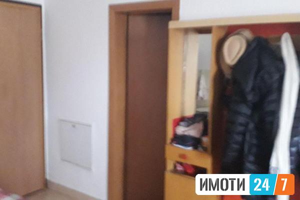Се издава наместен двособен стан 40м2Козле