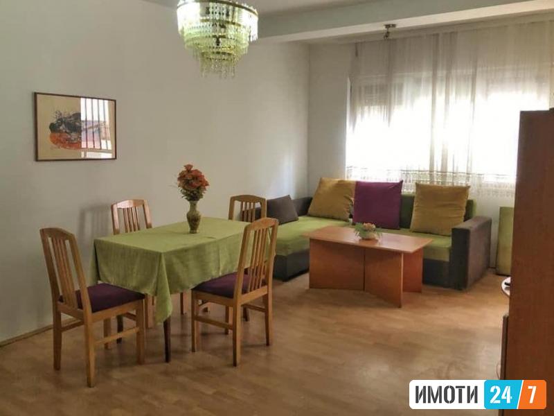 Се издава трособен стан 62м2Капиштец