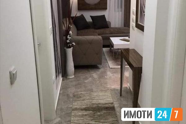 Се издава луксузно опремен стан 52м2Мичурин