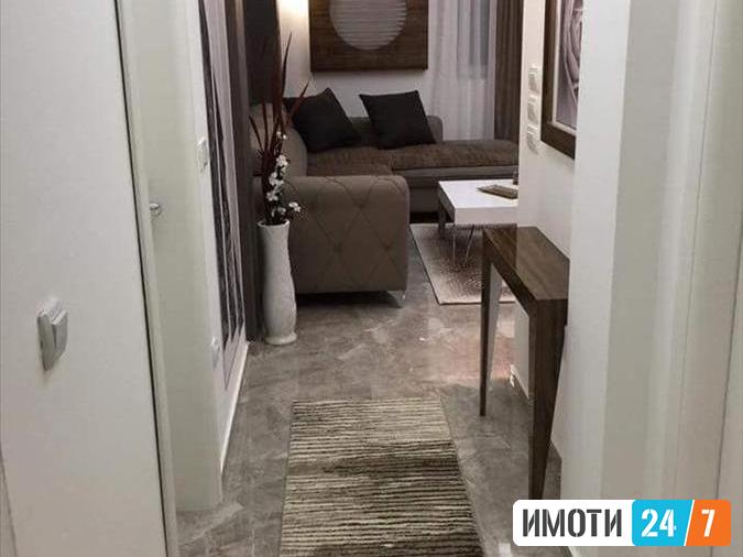 Се издава луксузно опремен стан 52м2Мичурин