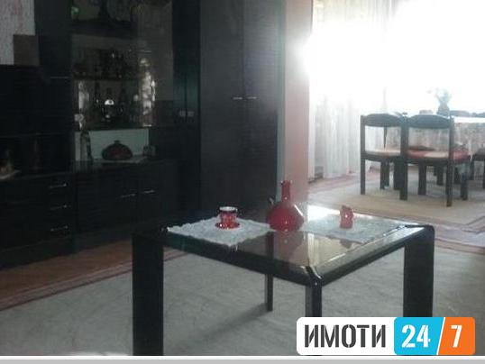 Се продава стан 81м2Аеродром - Острово