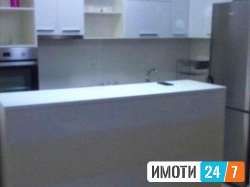 Се издава стан 60м2кај Мида