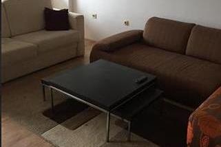 Се изнајмува трособен стан 70м2Аеродром