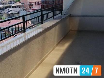 Се продава нов трособен стан 84м2Капиштец