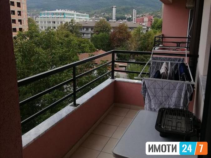 Се издава трособен стан 552Тафталиџе